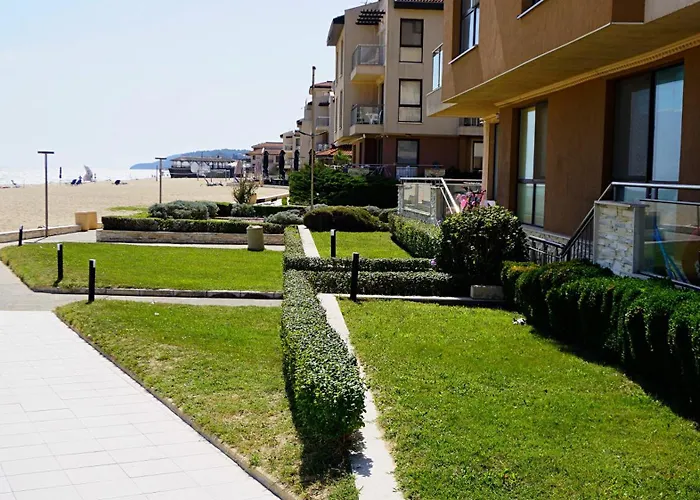 Apartment бийч - *